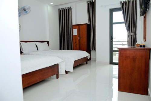 Nhà nghỉ Lợi Phong